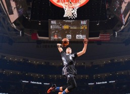 意昂体育-中乙联赛激战，陈龙破门难救主 武汉三镇B队1-2憾负贵州筑城竞技