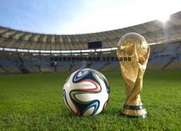 意昂体育-中国女重世界杯团体赛摘银 东京奥运资格在望