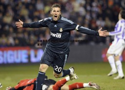 意昂体育-热身赛意外失球 红魔球迷怒火中烧呼吁彻底重建